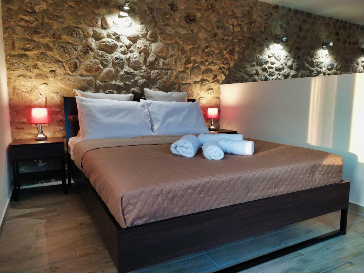 Guesthouse Kastelia Kalampáka Dış mekan fotoğraf